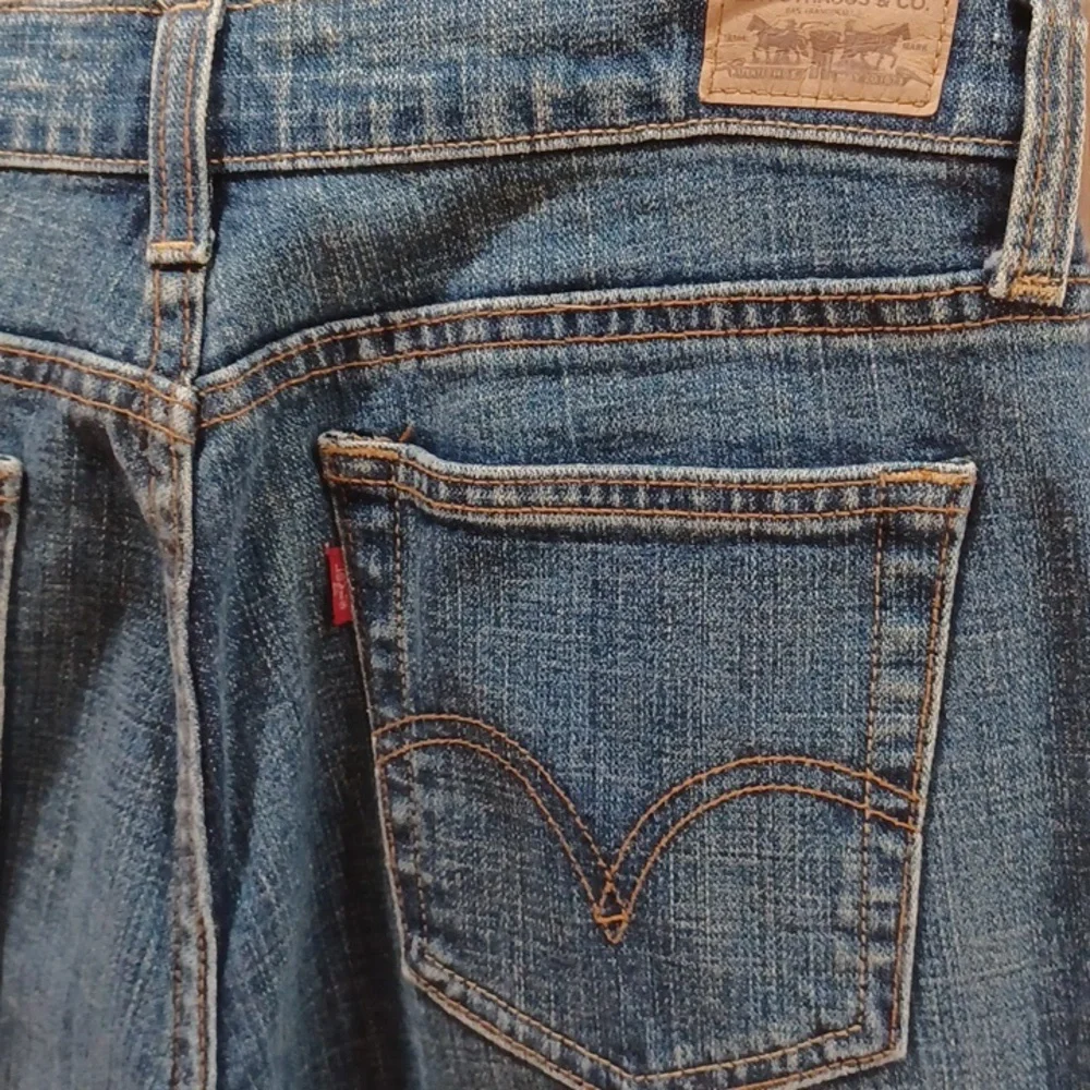 Levi's 505 Straight Leg Jeans - Picture 6 of 7